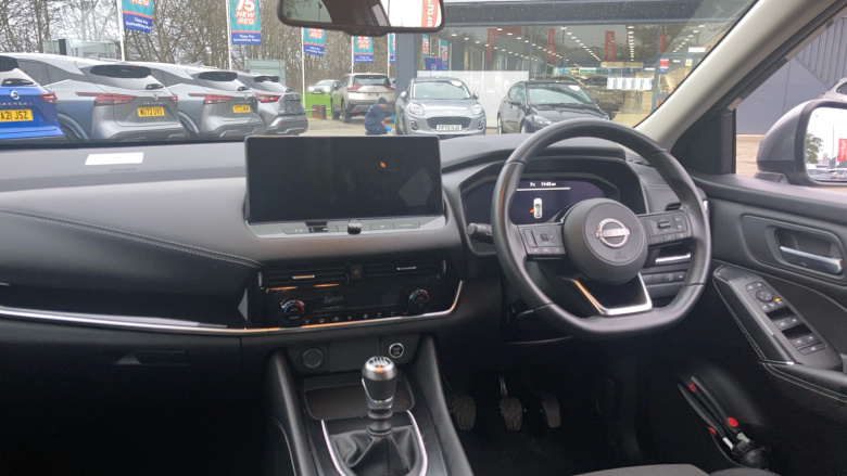 Nissan Qashqai 1.3 DiG-T MH N-Connecta 5dr Petrol Hatchback